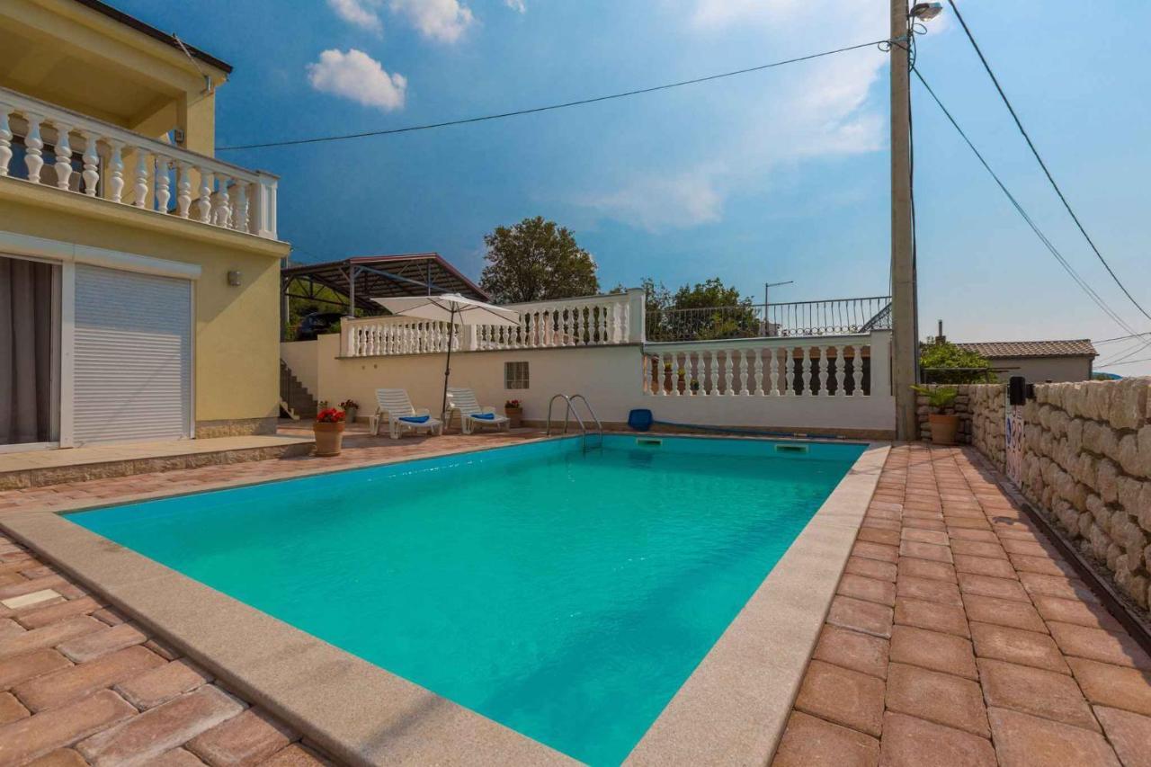 Holiday Home In Grizane 39285 Exterior photo